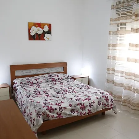 Holiday home Villa Giu, Indipendent Villa Near Airport And Sea