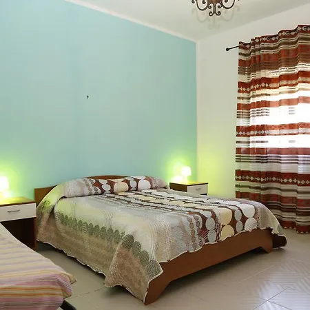 Holiday home Villa Giu, Indipendent Villa Near Airport And Sea *