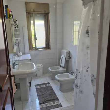 Giu, Indipendent Near Airport And Sea * Чинизи